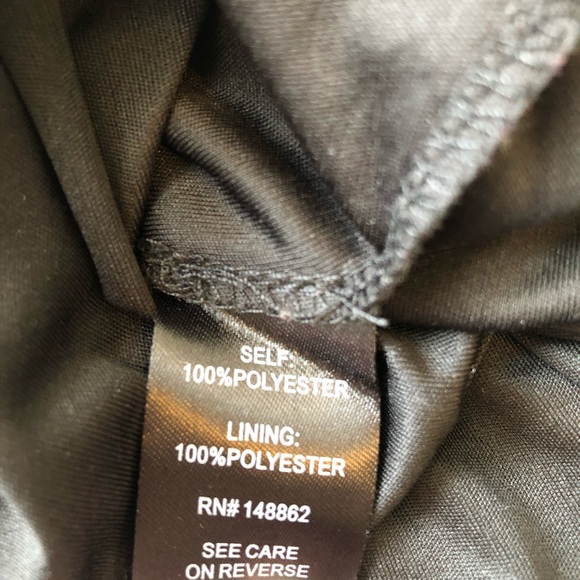 SOLD Torrid floral short sleeve off shoulder dress - Picture 10 of 11